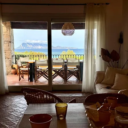 Elena - Primo Piano * San Teodoro (Sardinia)